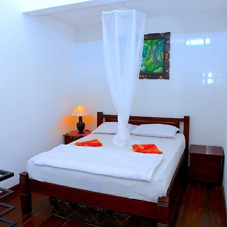 Tirta Yoga Inn ปาดังไบ ภายนอก รูปภาพ